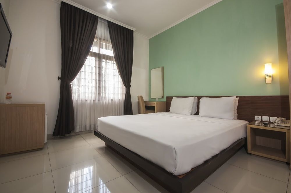 בנדונג Caryota Hotel מראה חיצוני תמונה