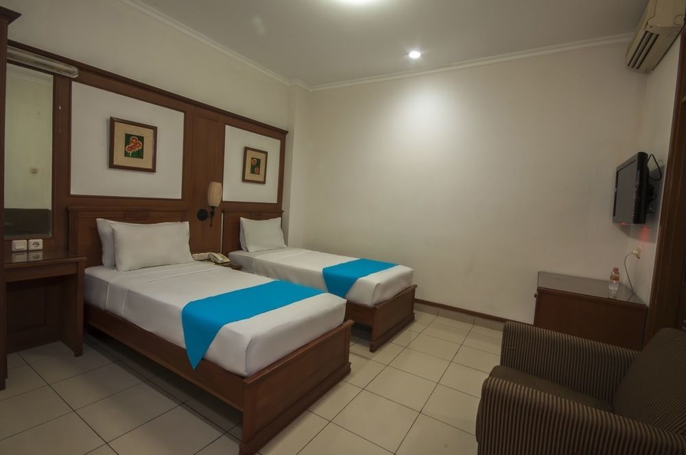 בנדונג Caryota Hotel מראה חיצוני תמונה