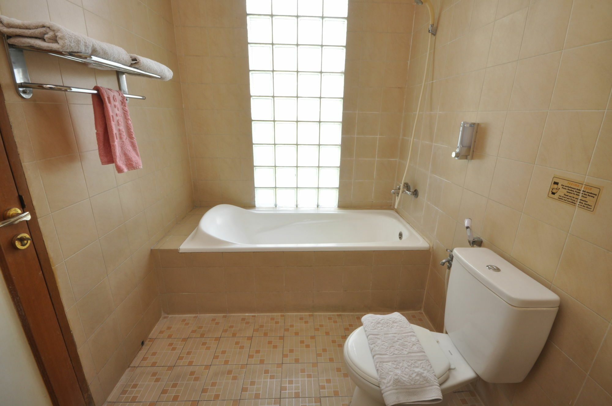 בנדונג Caryota Hotel מראה חיצוני תמונה