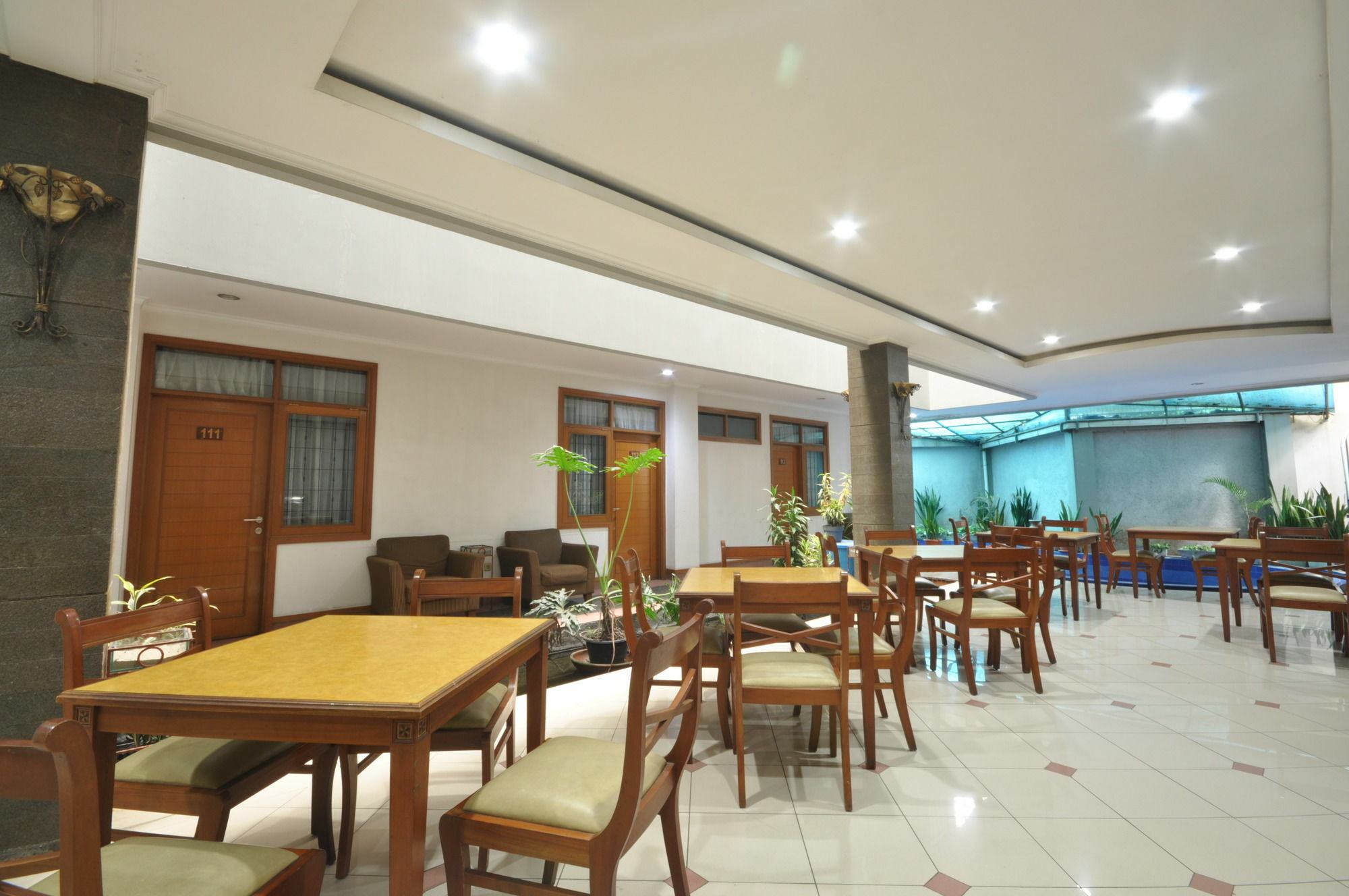 בנדונג Caryota Hotel מראה חיצוני תמונה