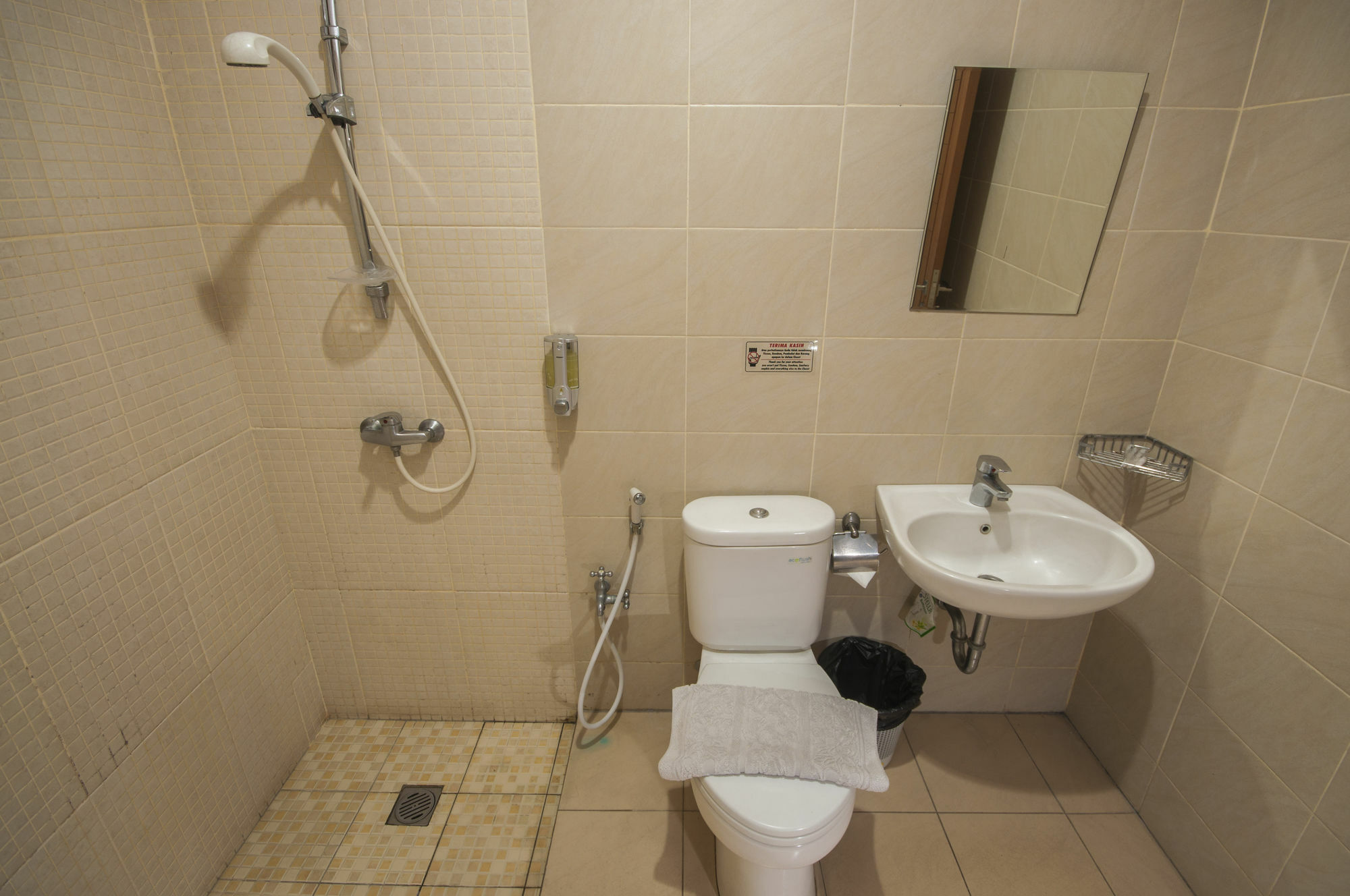 בנדונג Caryota Hotel מראה חיצוני תמונה